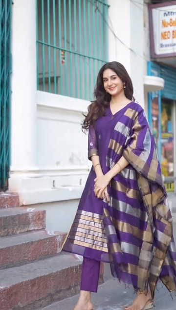 Shamukhi Kurta Set