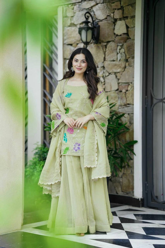 Floral Embroidered Regular Thread Work Straight Kurta with Palazzos & Dupatta