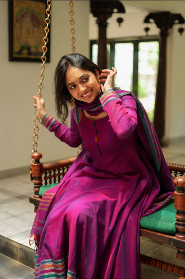 Myna-Plum set