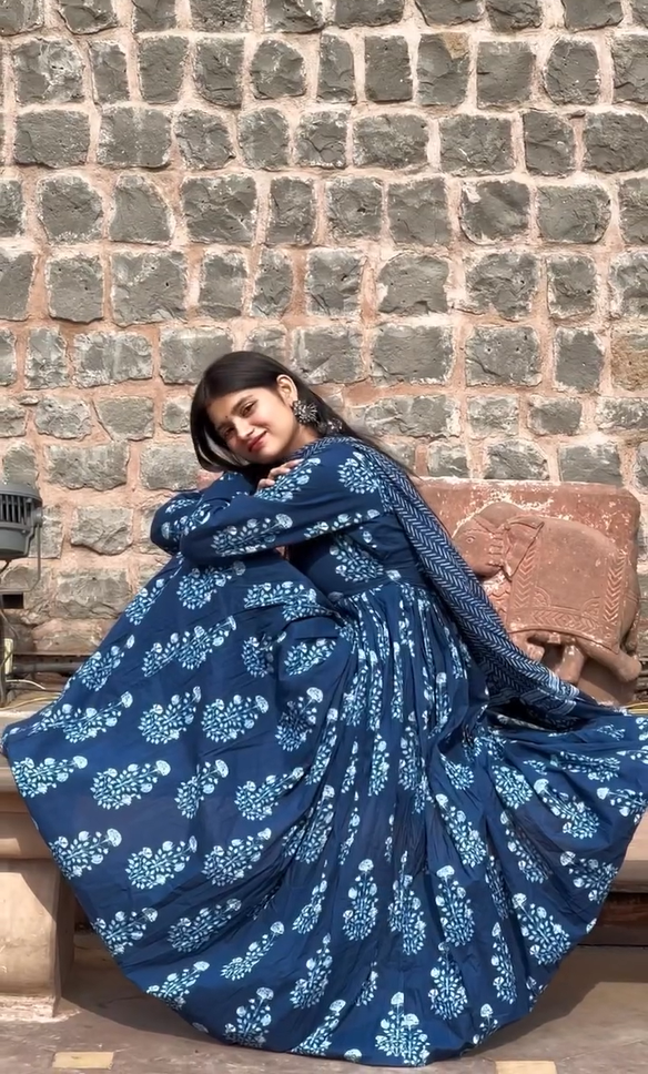 Blue Neel set